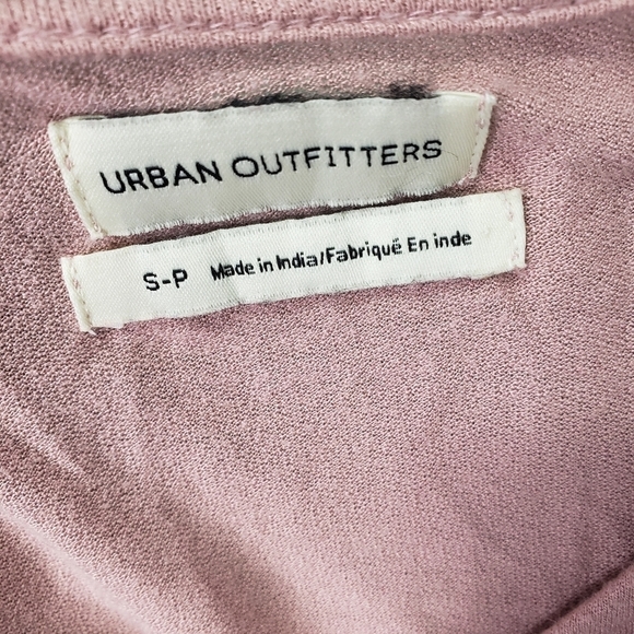 Urban Outfitters dusty pink rose long sleeve smocked crop top size small - Picture 6 of 7